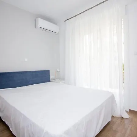 Apartment морска къща афродита *
